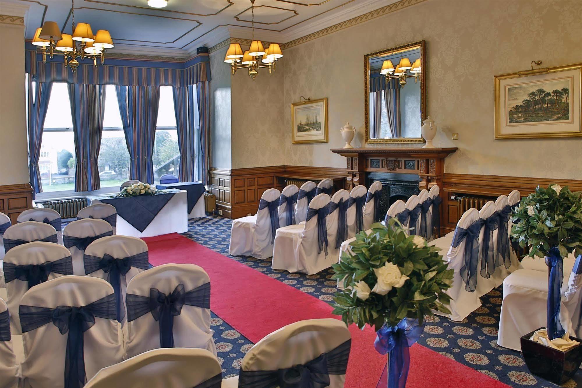 Burnley North Oaks Hotel And Leisure Club Exteriér fotografie